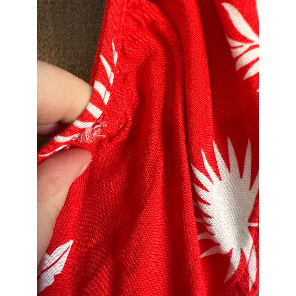 St Johns Bay Womens XL Red Tropical Palm Leaf Ruffle Tie Front Jumpsuit Rayon - Picture 13 of 16